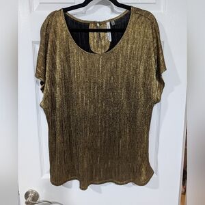 NWT NY Collection Woman Shimmer Metallic Gold Cap Sleeve Blouse in Size 3X